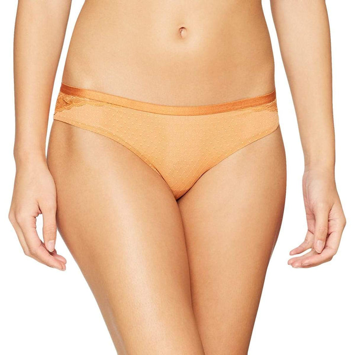 Triumph Magic Wire Lite Brazilian | Alsó