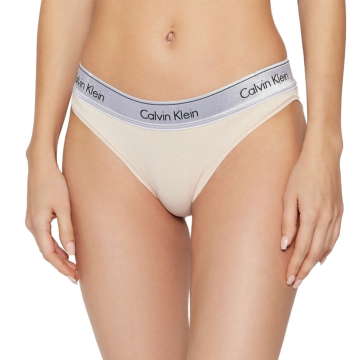 Calvin Klein Testszínű Bugyi Alsó