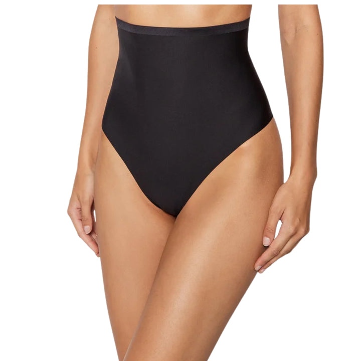 Triumph Shape Smart Highwaist String | Női Alsó | Fekete