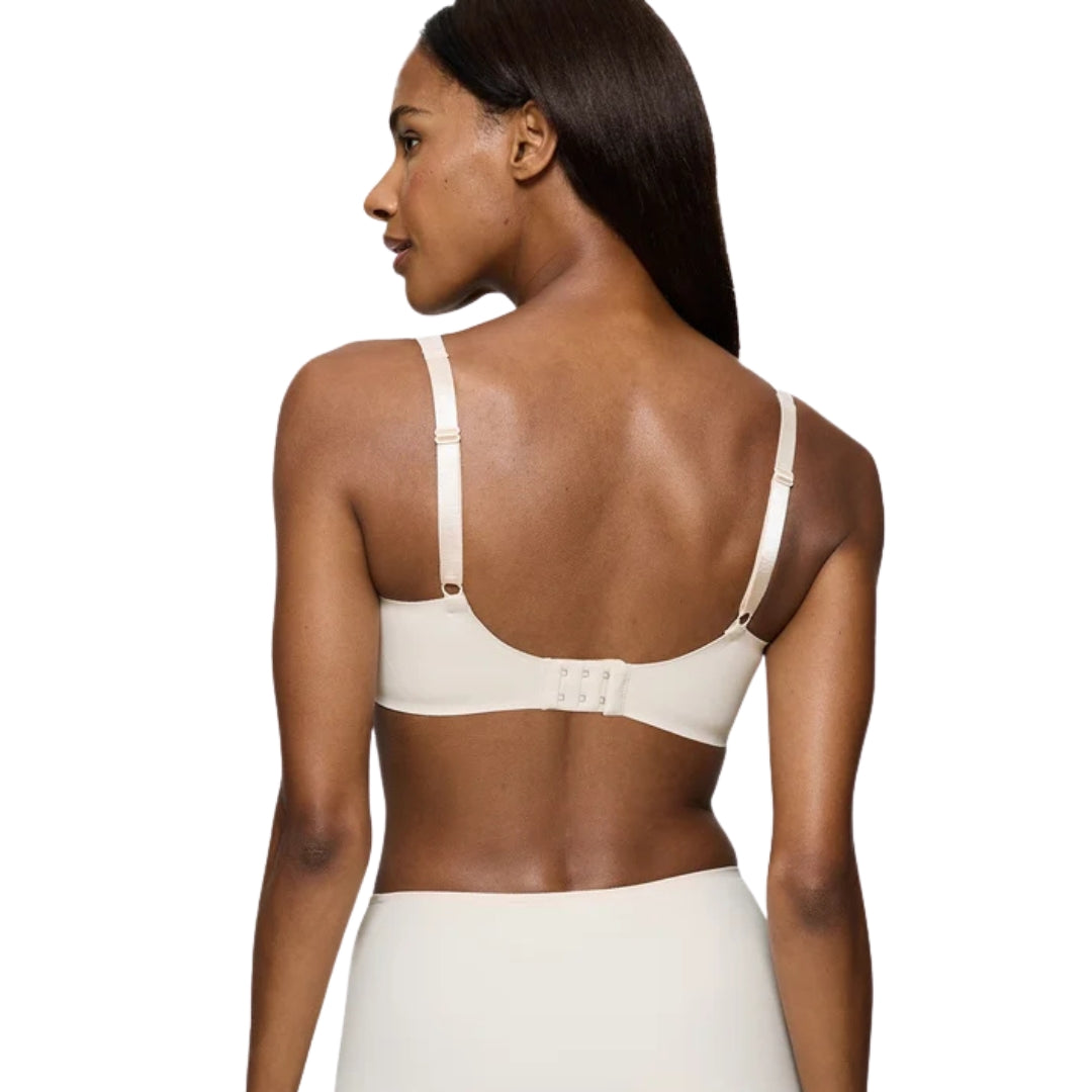 Triumph True Shape Sensation T N01 | Melltartó | Krém