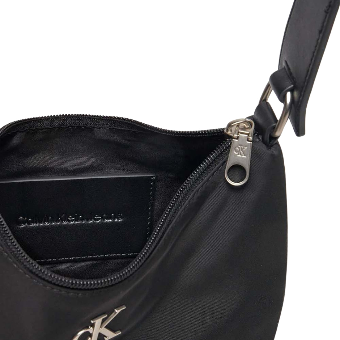 Calvin Klein Női Kisméretű Táska | Fekete