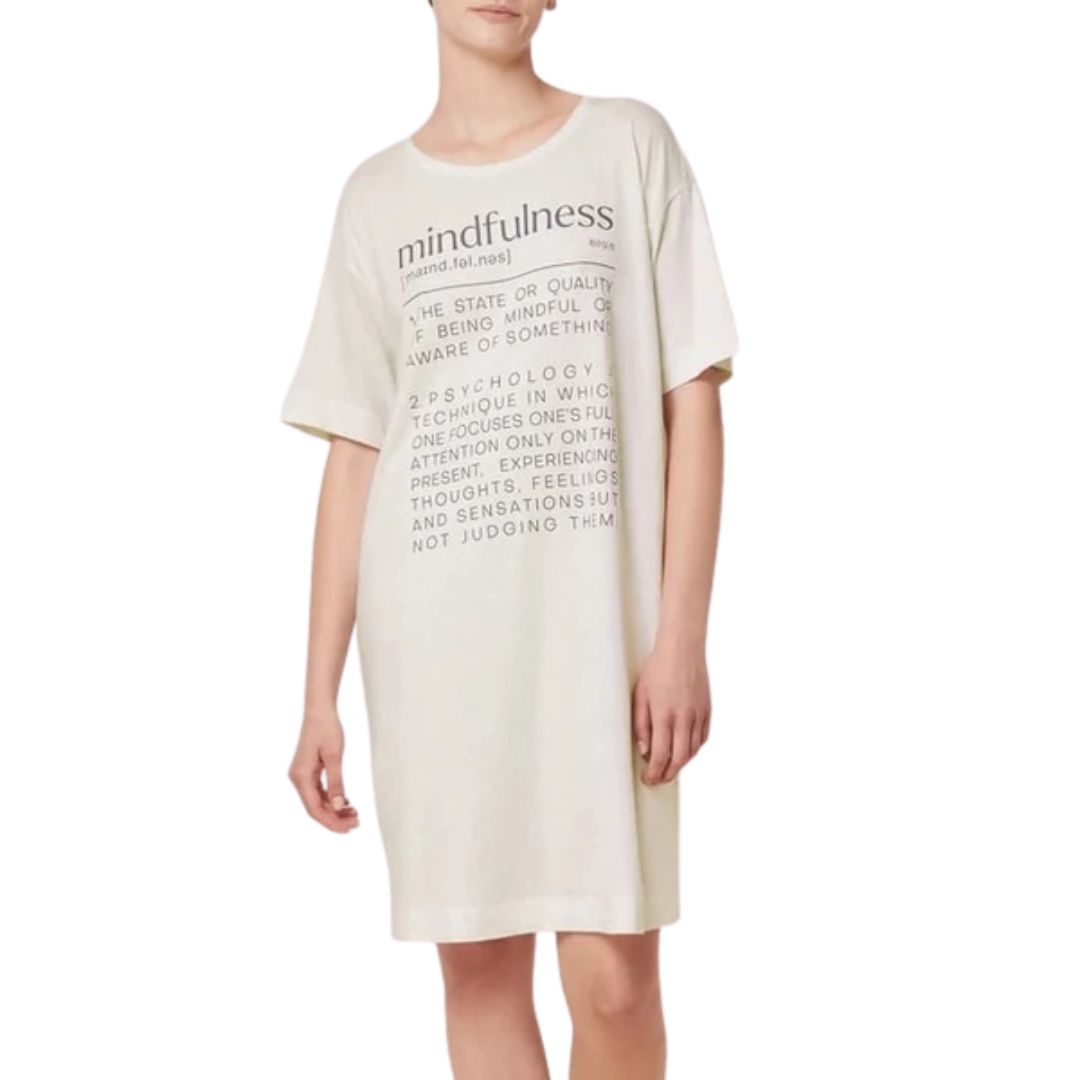 Triumph Női Hálóing NDK I Fehér