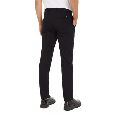 Calvin Klein Tech cotton Stretch Slim Nadrág | Fekete