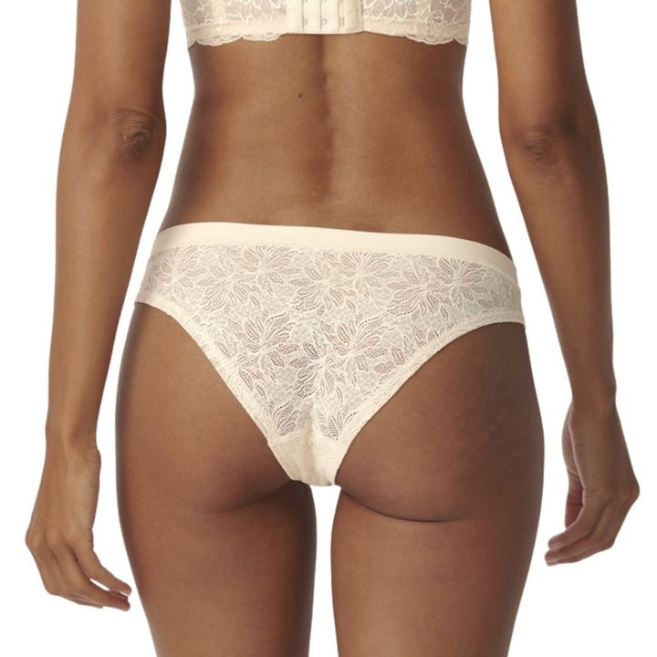 Triumph Smart Lace Brazilian EX | Női Csipkés Alsó | Krém